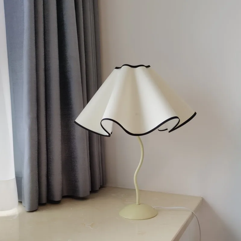 Creative Handmade Petal Lampshade Fabric Cover Bedside Table Lamp Bedroom Chandelier Decoration Bedside KD Lampshade