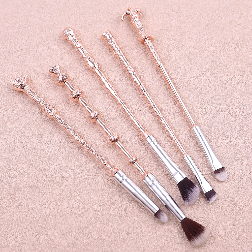 5pcs Harri Gold Color Magic Wand Potter Makeup Brushes Concealer Brush Blush Loose Powder Brush Eyeshadow Brush Beauty Tools