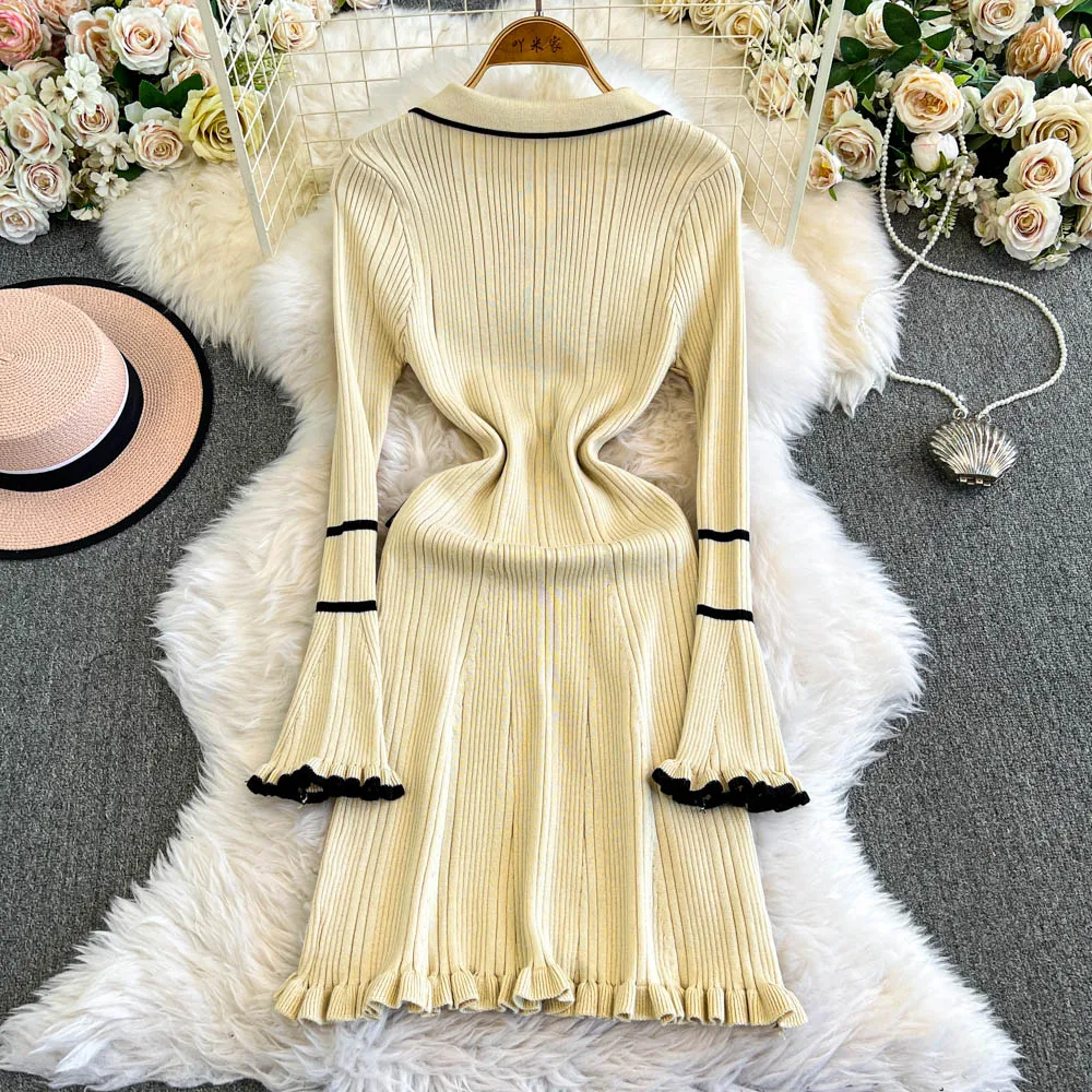 خريف جديد 2025 فستان محبوك بأكمام طويلة ومشمش أسود وياقة مقلوبة فستان ضيق على شكل حرف A أنيق