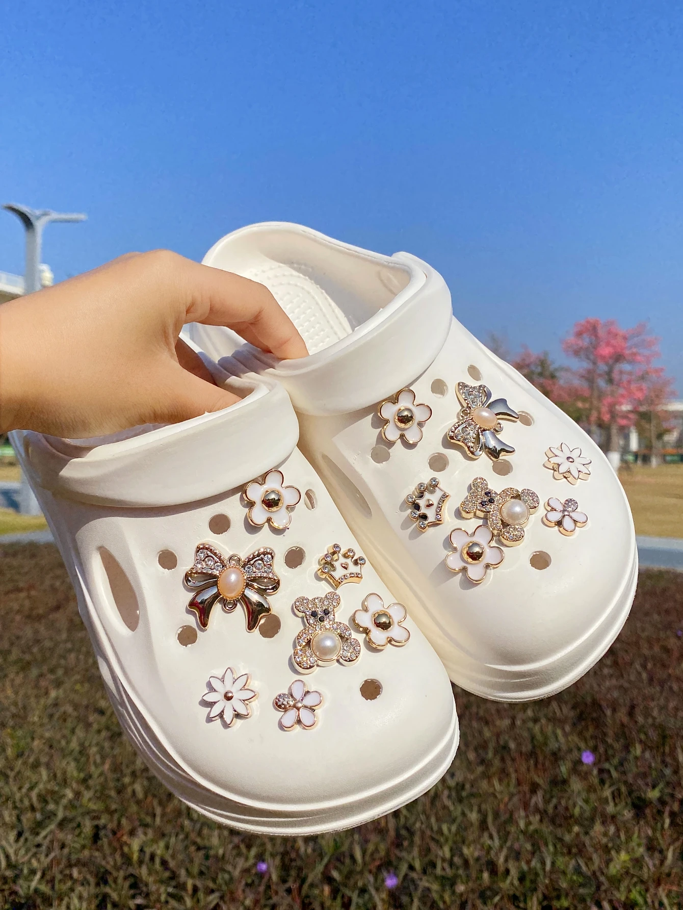 14 DIY Crocs accessories detachable garden shoe accessories Pearl bear, bow, small white flower, flower, crown shoe buckle DIY d