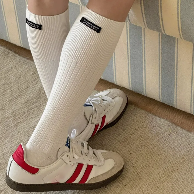 Fashion Woman Black Lable English Letters Striped Calf Socks Autumn Winter Cotton High Tube Soft Solid Color Maillard Socks
