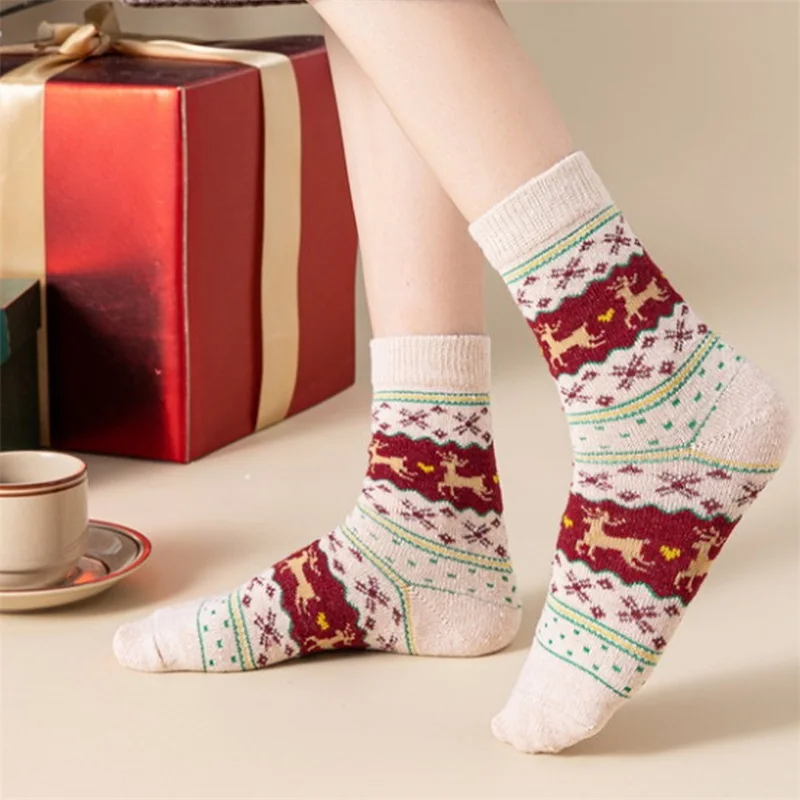 Women Christmas Socks 5 Pair Wool Funny Snowflake/Santa/Reindeer Slipper Floor Socks