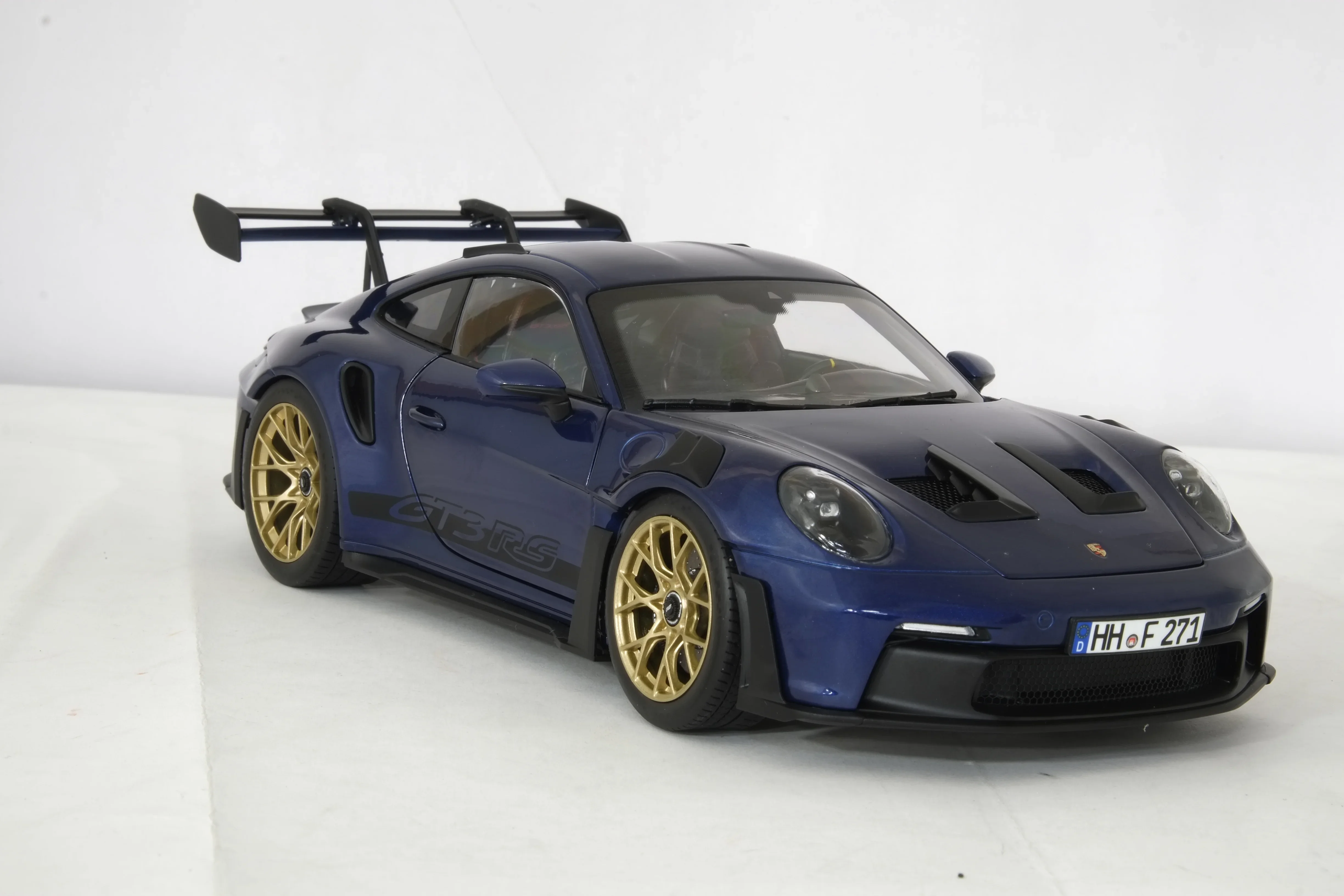 1:18 NOREV 2022 Porsche 911 992 GT3 ฿เปิดโลหะผสมกดเพลารุ่นขนาดเล็ก,ตกแต่งสําหรับผู้ใหญ่,ของเล่นเด็ก,ของขวัญเด็ก