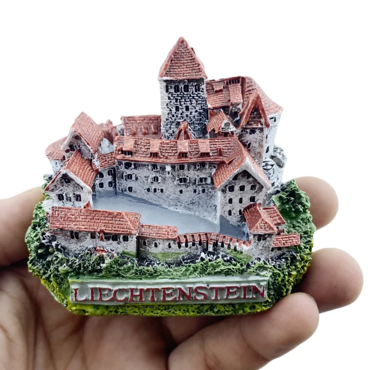 Resin figure mental psychological sand table game box court therapy  building liechedenstein