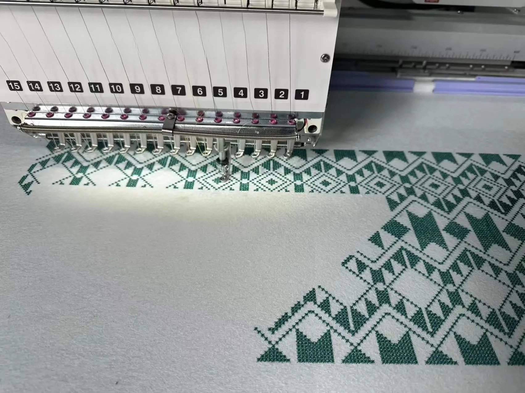 Dahao A15 Pro Industrial de un solo cabezal 500*350/800*500 máquina de bordar automática Digital 1200 RPM computarizada 2 años de garantía