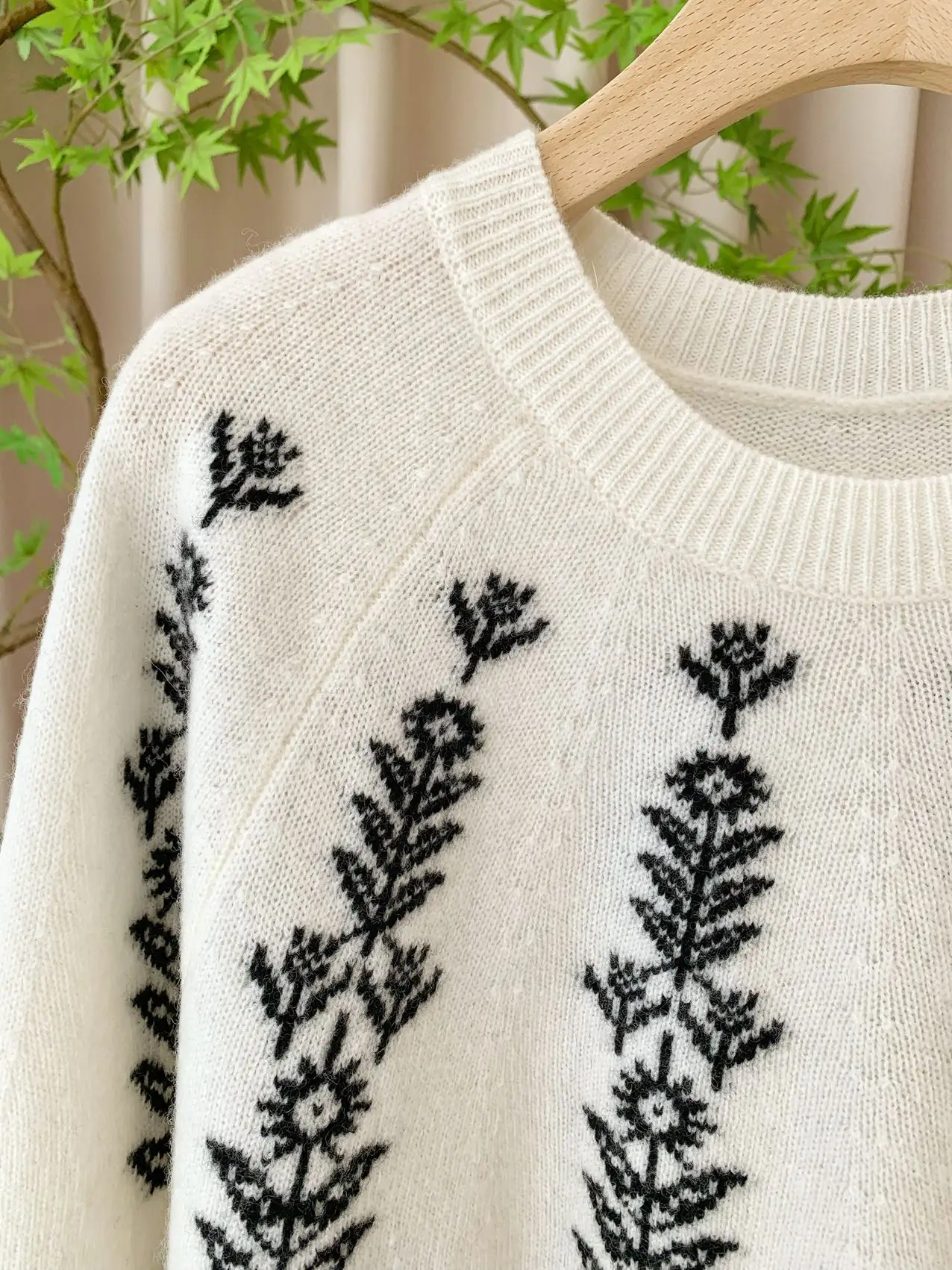 

2025 New Autumn/Winter Fair Isle Fashion Long-Sleeved Knit Top For Women