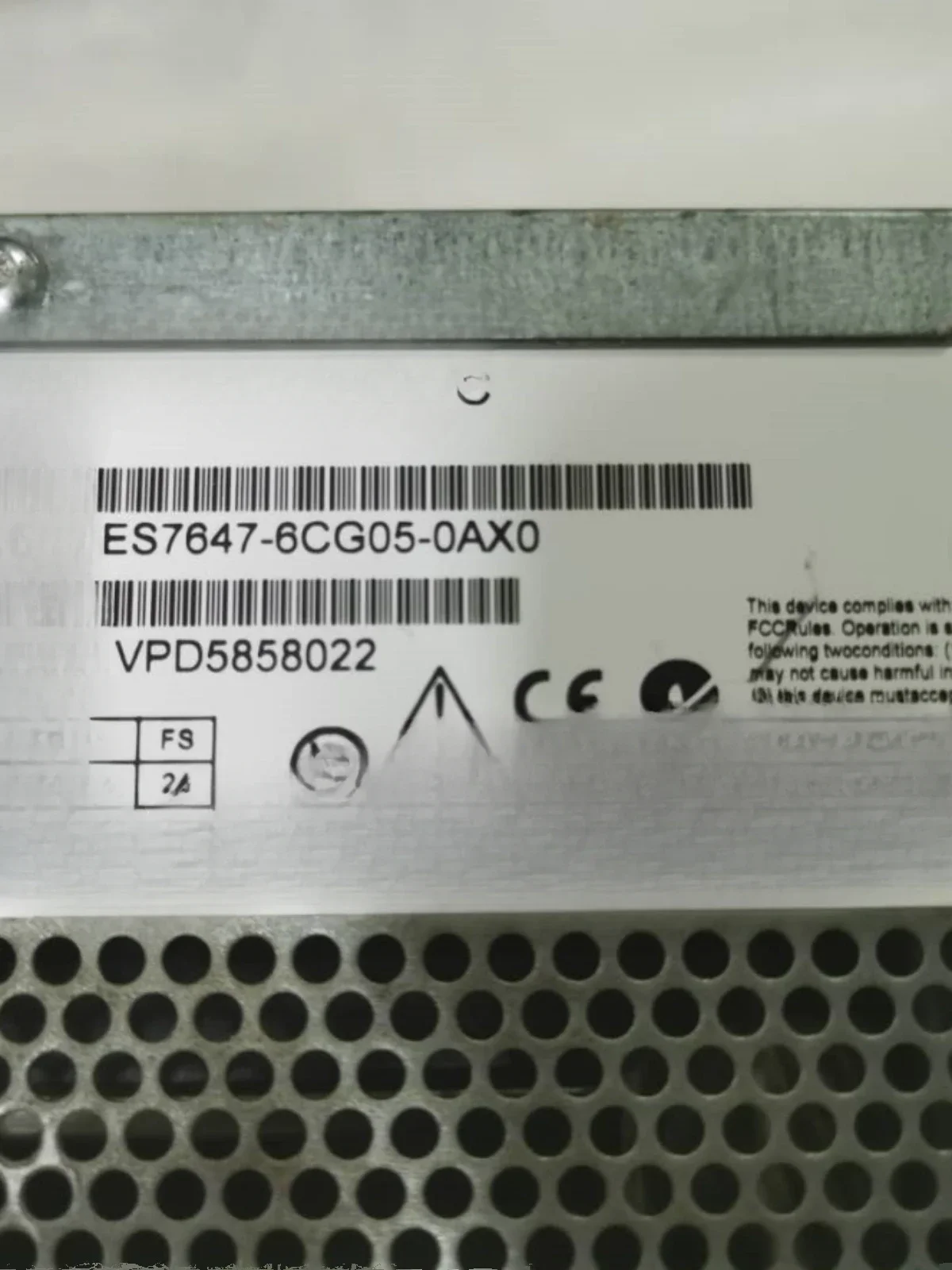 

Промышленный компьютер IPC627C 6ES7647-6CG05-0AX0 Оригинальный запас