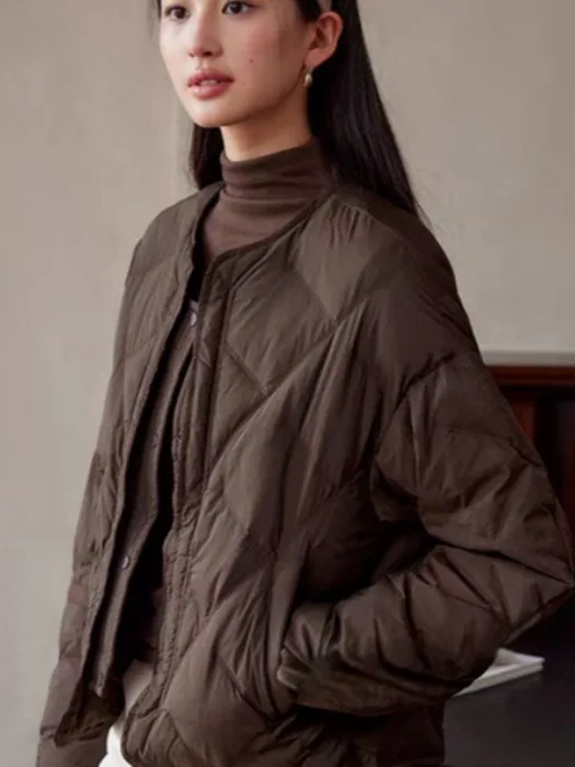 

Легкая утепленная хлопковая куртка-пуховик для женщин, модель 2025 года, зимняя новинка, маленький размер, высококачественное стеганое хлопковое пальто, верхняя одежда