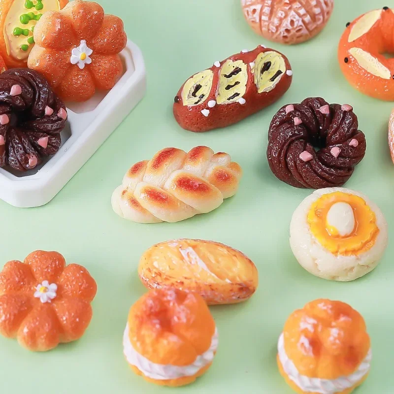 Cute Cartoon Bread Shoe Charms for Crocs DIY Fashion Simulation Foods Clogs Accessories 3D Lovely Dessert Shoe Charms Designer