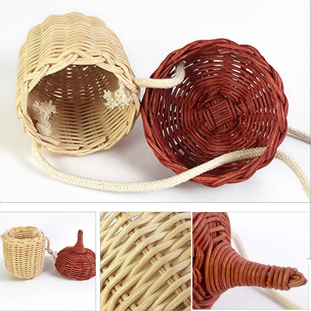 Photo Props Woven Pinecone Crossbody Handbag Vintage Mini Pinecone Rattan Bag Rattan Shoulder Bag Home Decor