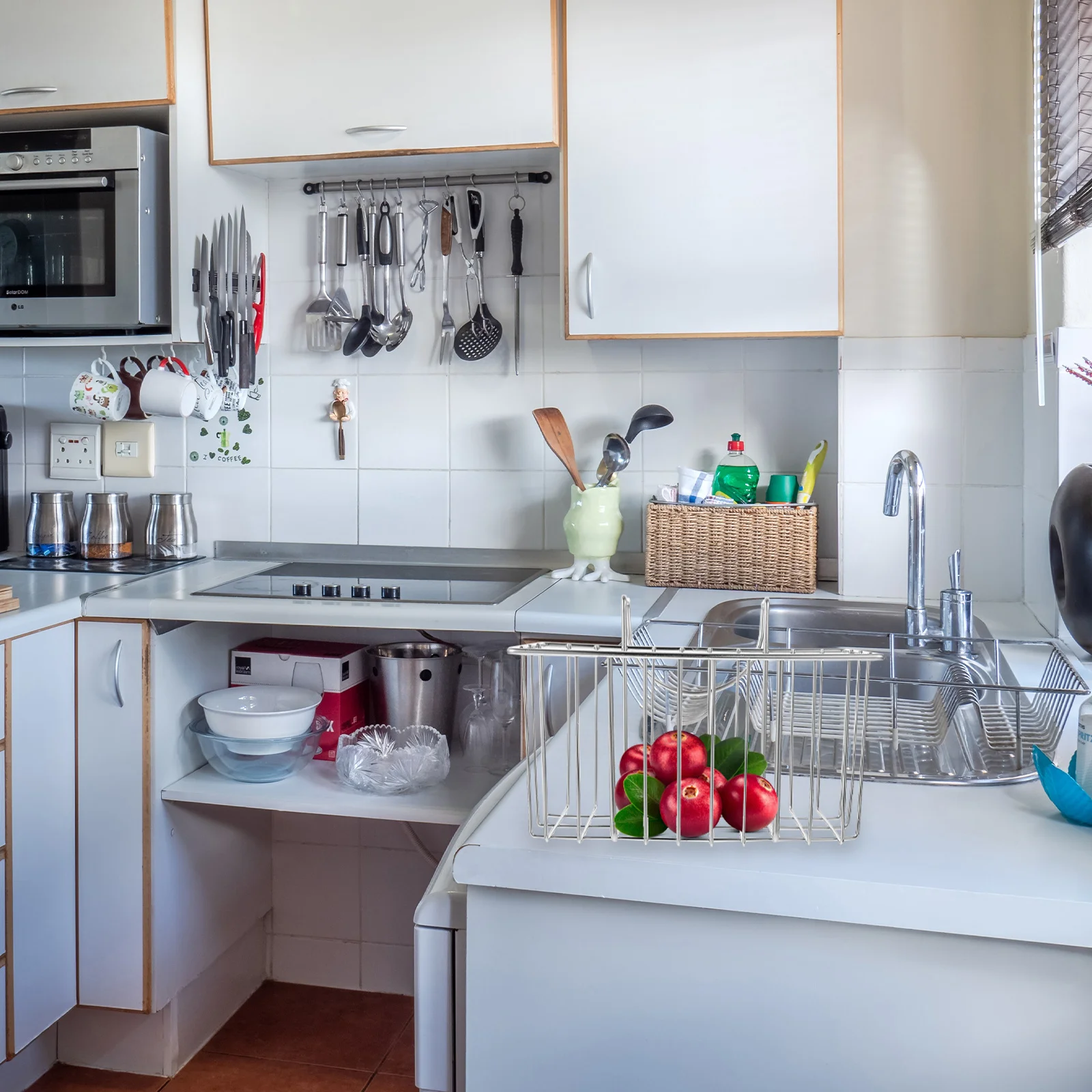 

Over The Sink Sponge Holder Iron Hanging Basket Brush Organizer No Installation Needed Space Saving Kitchen Storage