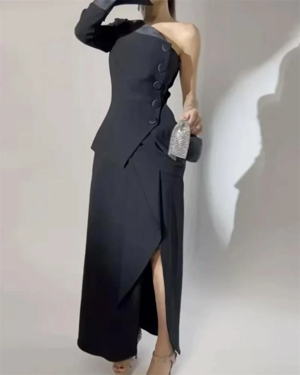 Customized Evening Dress Exquisite Black Jersey One Shoulder Long Sleeves Prom Gowns Elegant Buttons Mermaid Party Dresses