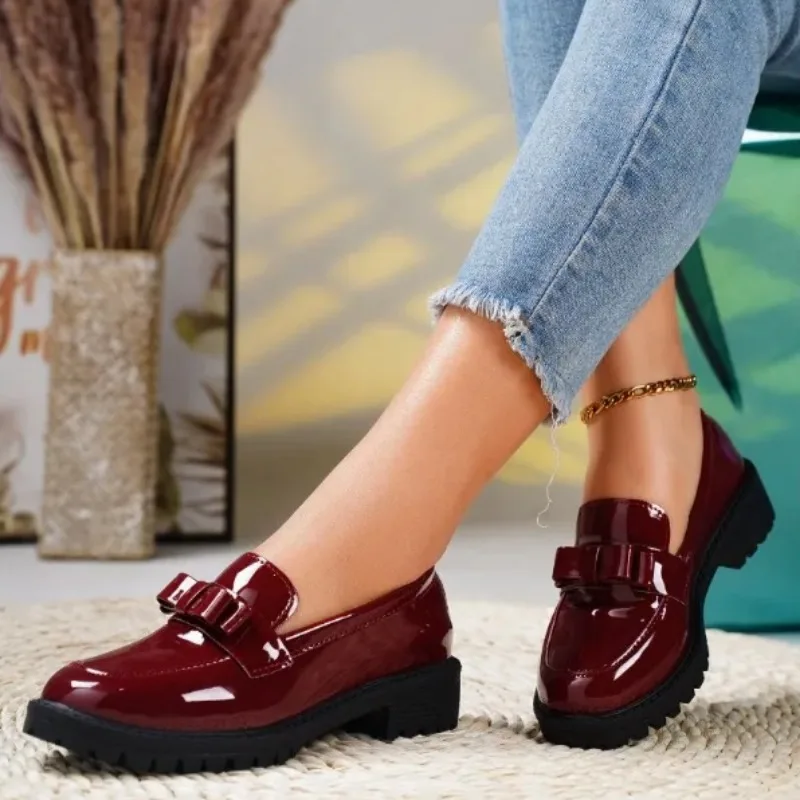 2024 Summer Ladies New Fashion Bow Designer Sports Shoes for Women Elegant Slip-On Outdoor Banquet Party Flat Shoes Plus Size