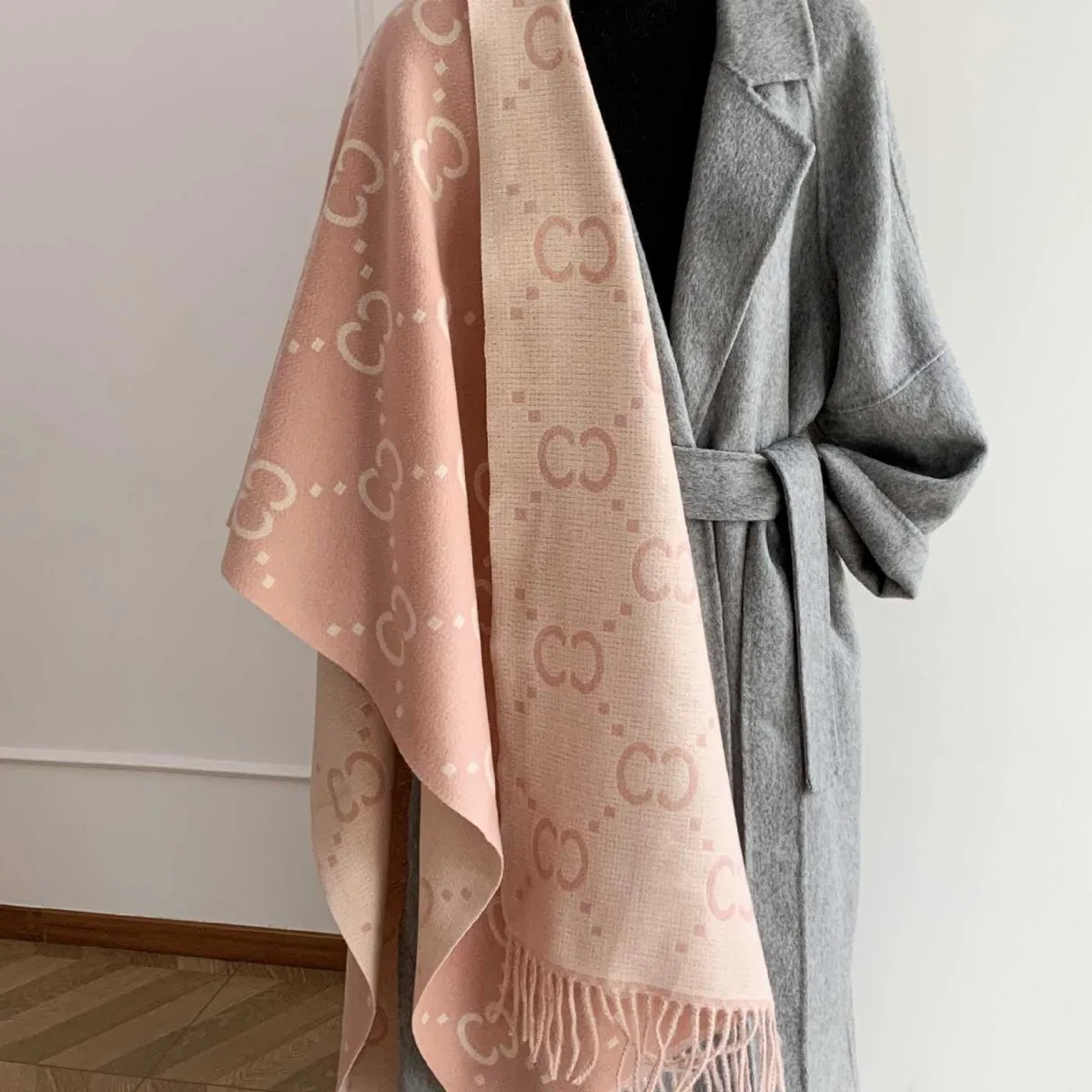 

Легкий шелковый шарф для женщин — элегантная шифоновая накидка, универсальный узкий шарф и модный палантин, роскошный подарок на все сезоны