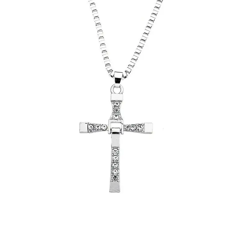 Dominic Toretto The Fast and The Furious Celebrity Vin Diesel Artikel Kristall Jesus Männer Kreuz Anhänger Halskette Geschenk Schmuck