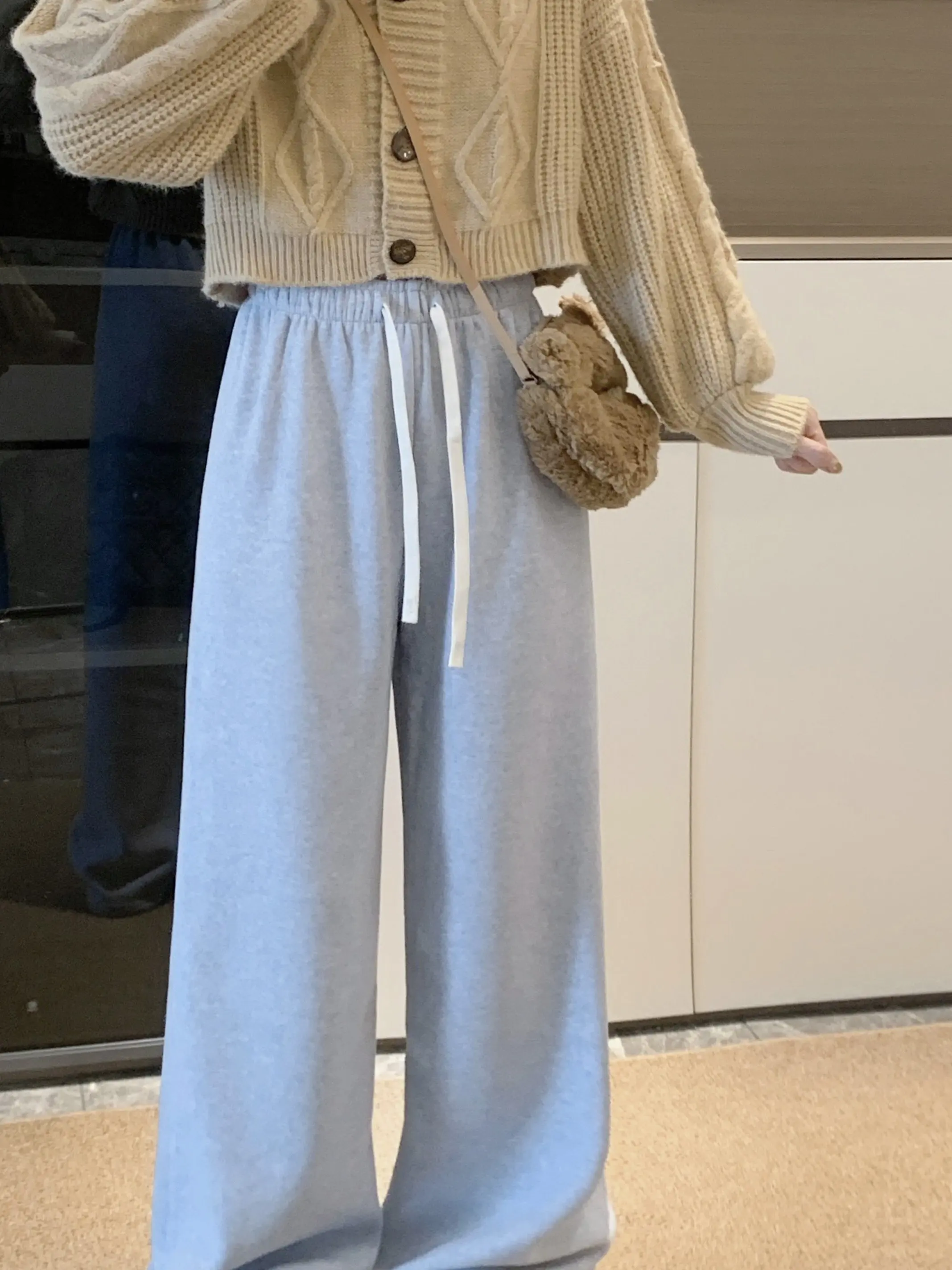 

plus Size Women's High Waist Straight Leg Fleece Lined Casual Pants Winter Fashion Slimming Walking Trousers Versatile Casual...