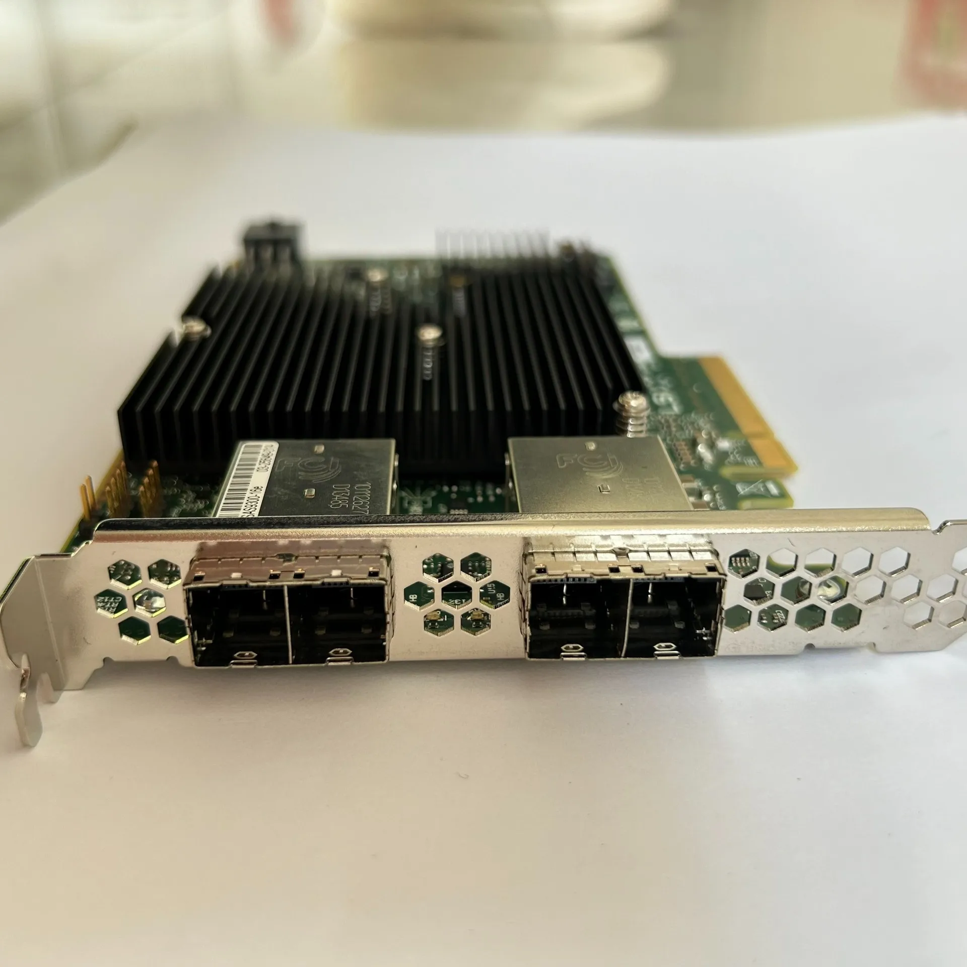 Рисунок 3 - Проходная карта известного бренда LSI 9300-16e 12G/S