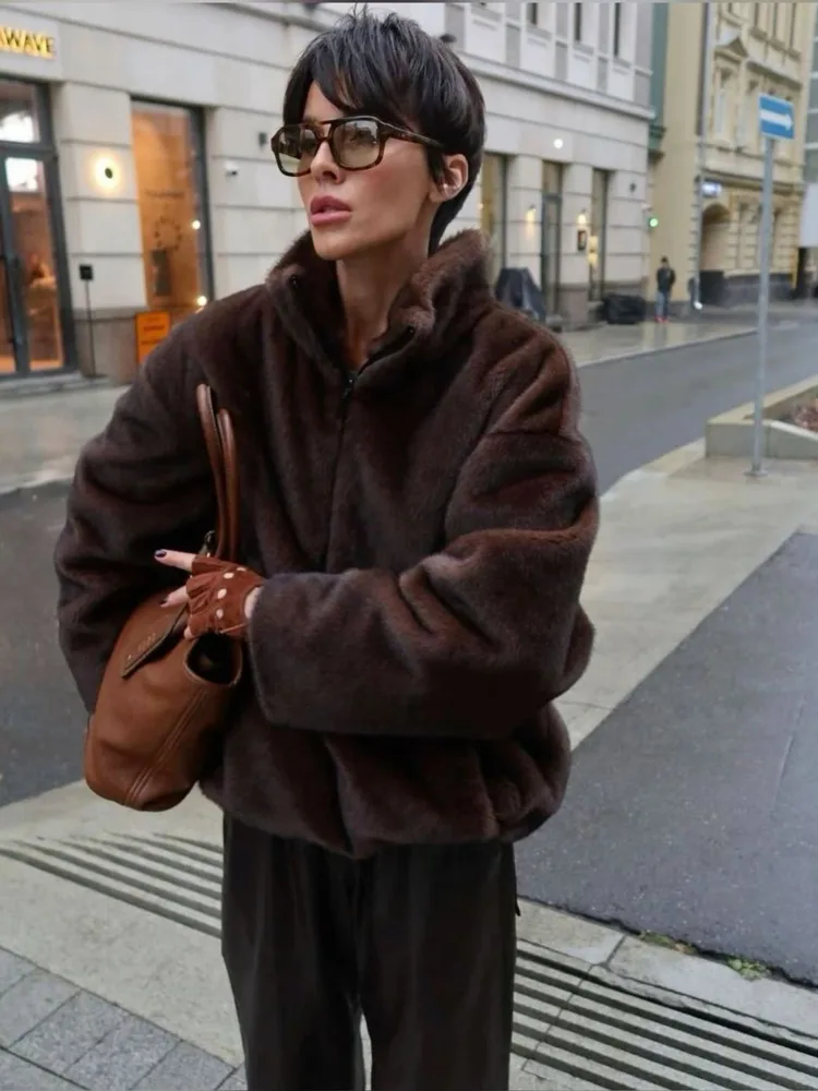 

DFDG Women's Designer Street Oversized Plush Faux Fur Jacket Autumn Winter 2025 Half Zip Stand Collar Solid Color Hooded Coat