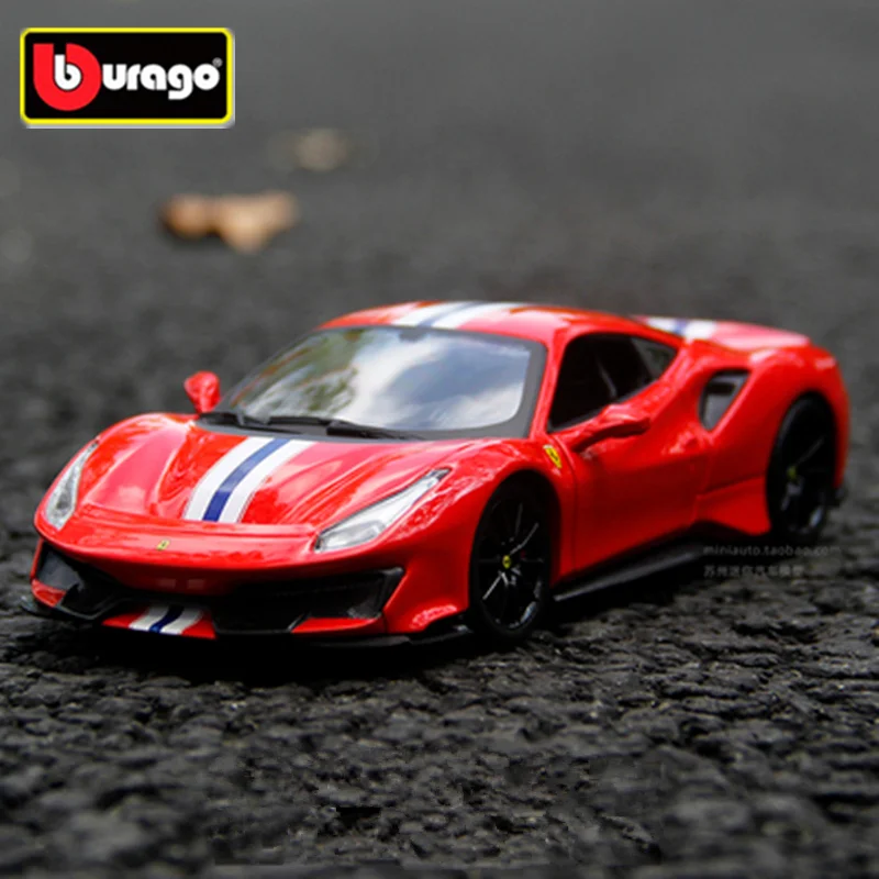 Bburago 1:24 Ferrari 488 PIsta Alloy Sports Car Model Diecasts Metal Racing Car Vehicles Model Simulation Collection Kids Gifts