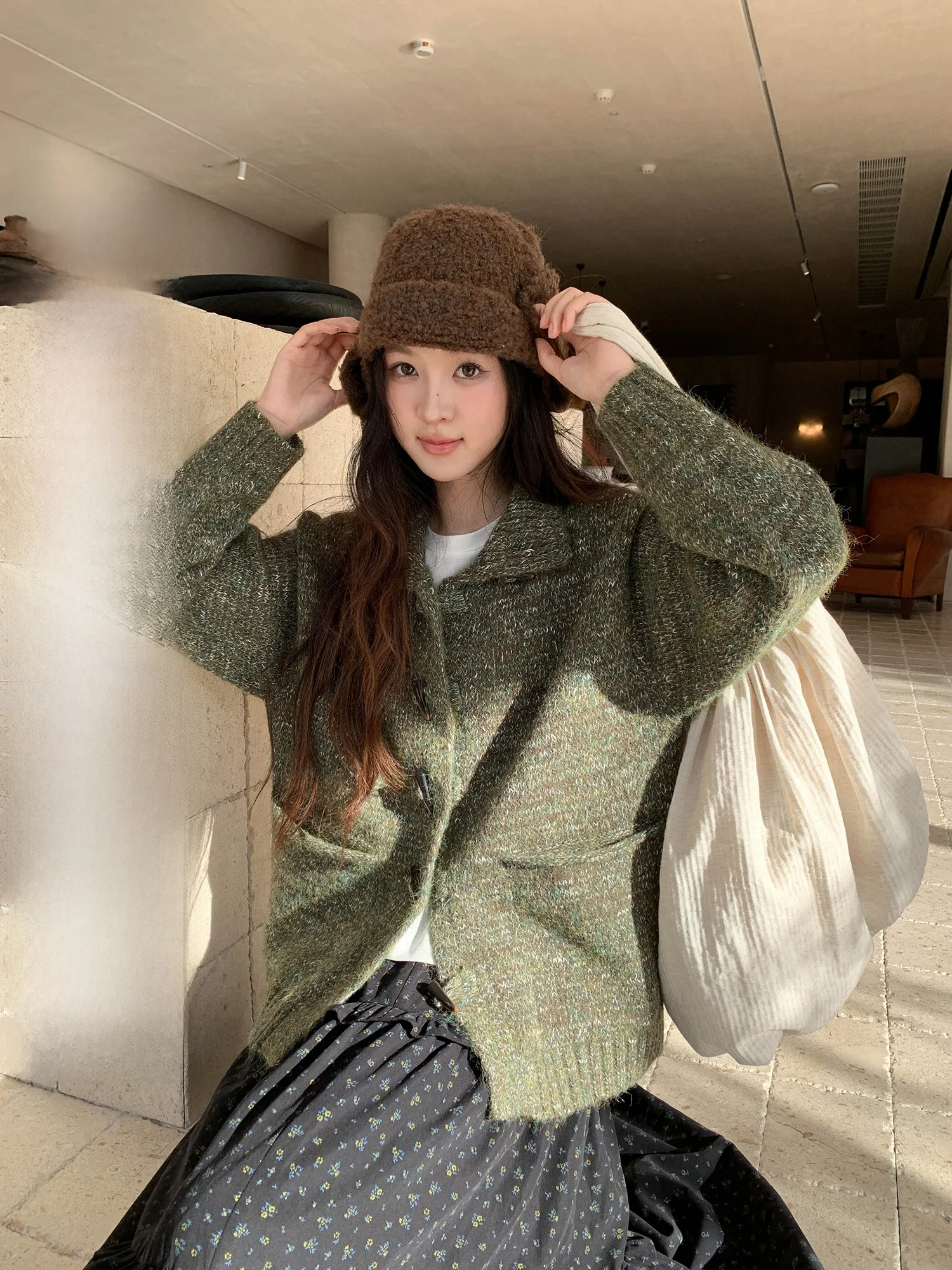 

Вязаный кардиган-пальто женский, утепленный, на пуговицах, свободного кроя, для зимы и весны, повседневный, от Mixd Brand