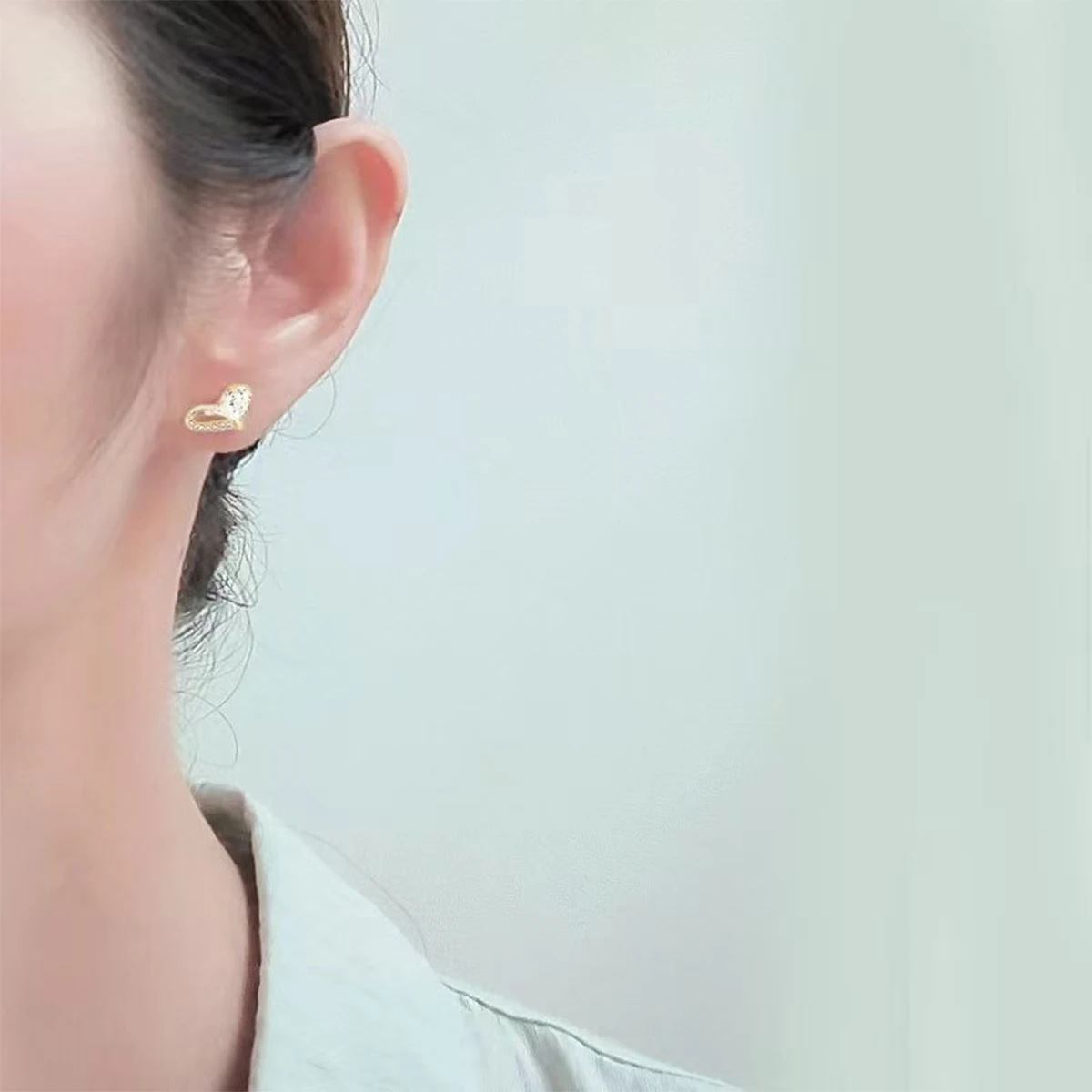 

Pure silver s925 earrings New Love Minority Light Luxury Style Earrings for Women, Simple and Versatile