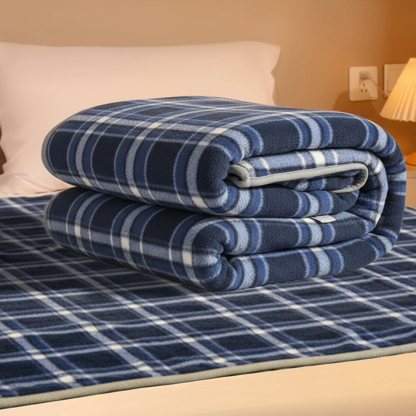 Camping USB Heating Sleeping Mat 3 Adjustable Temperature Camping Heating Sleeping Pad with 6 Heating Zones for Hiking Travel