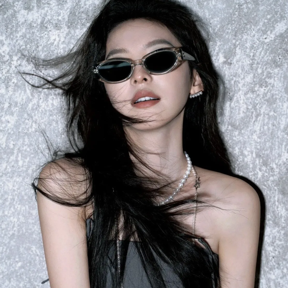 

High-end Cat-eye Acetate Sunglasses for Women Face-slimming and UV-protective Sunglasses