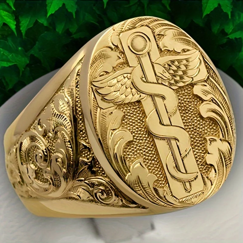 Fashion Retro Carved Snake Rings for Men Luxury 18K Gold Plated Male Punk Seal Ring Domineering Jewelry Birthday Gift