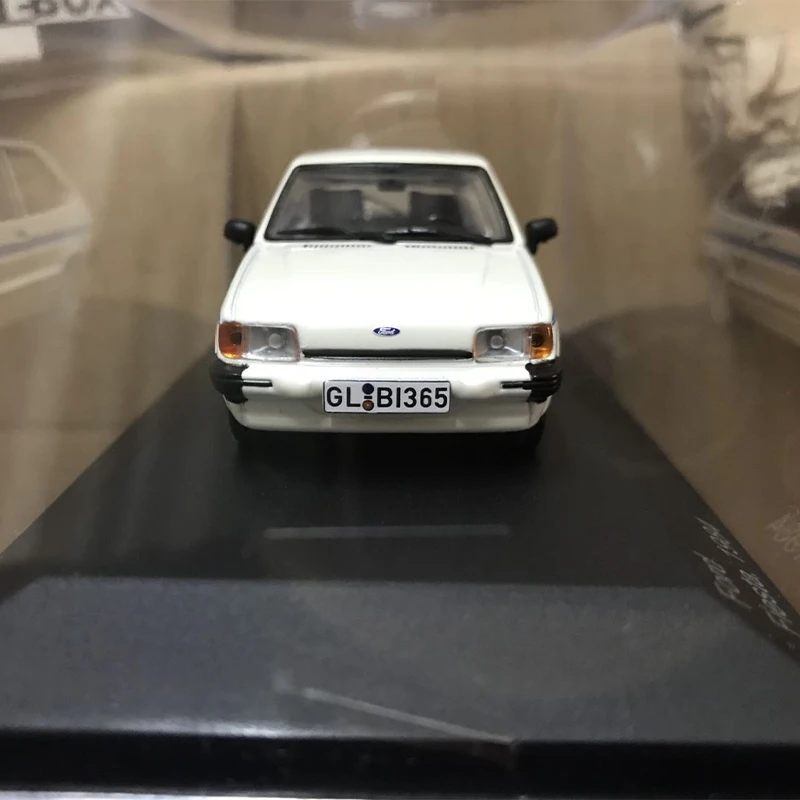 WHITEBOX Diecast 1:43 Scale Fiesta 1984 Simulation Alloy Car Model Static Display Collectible Toy Gift Souvenir Decration