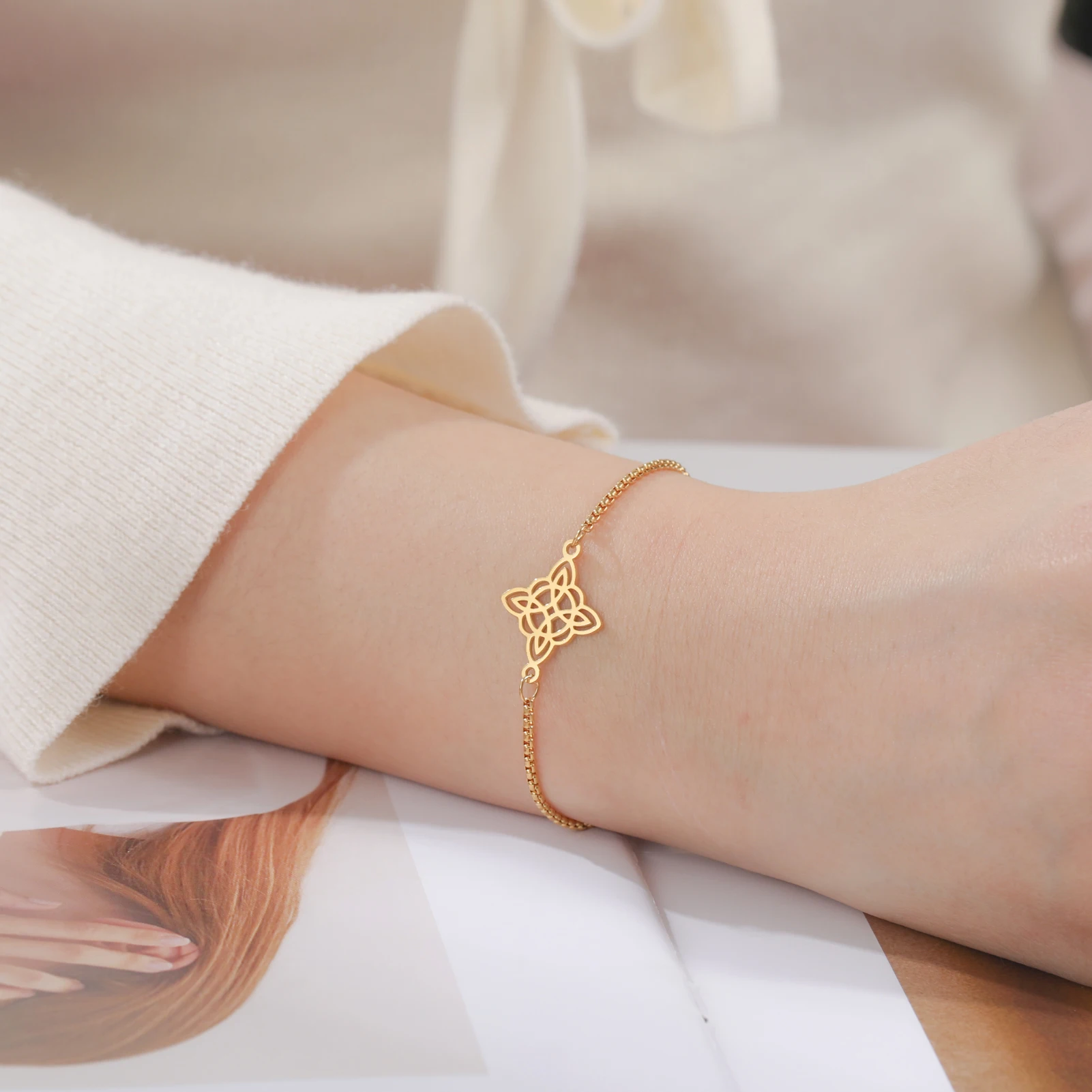 Lucktune Stainless Steel Witch Knot Irish Knot Bracelets for Women Men Vintage Witchcraft Box Chain Bracelet Lucky Jewelry Gifts