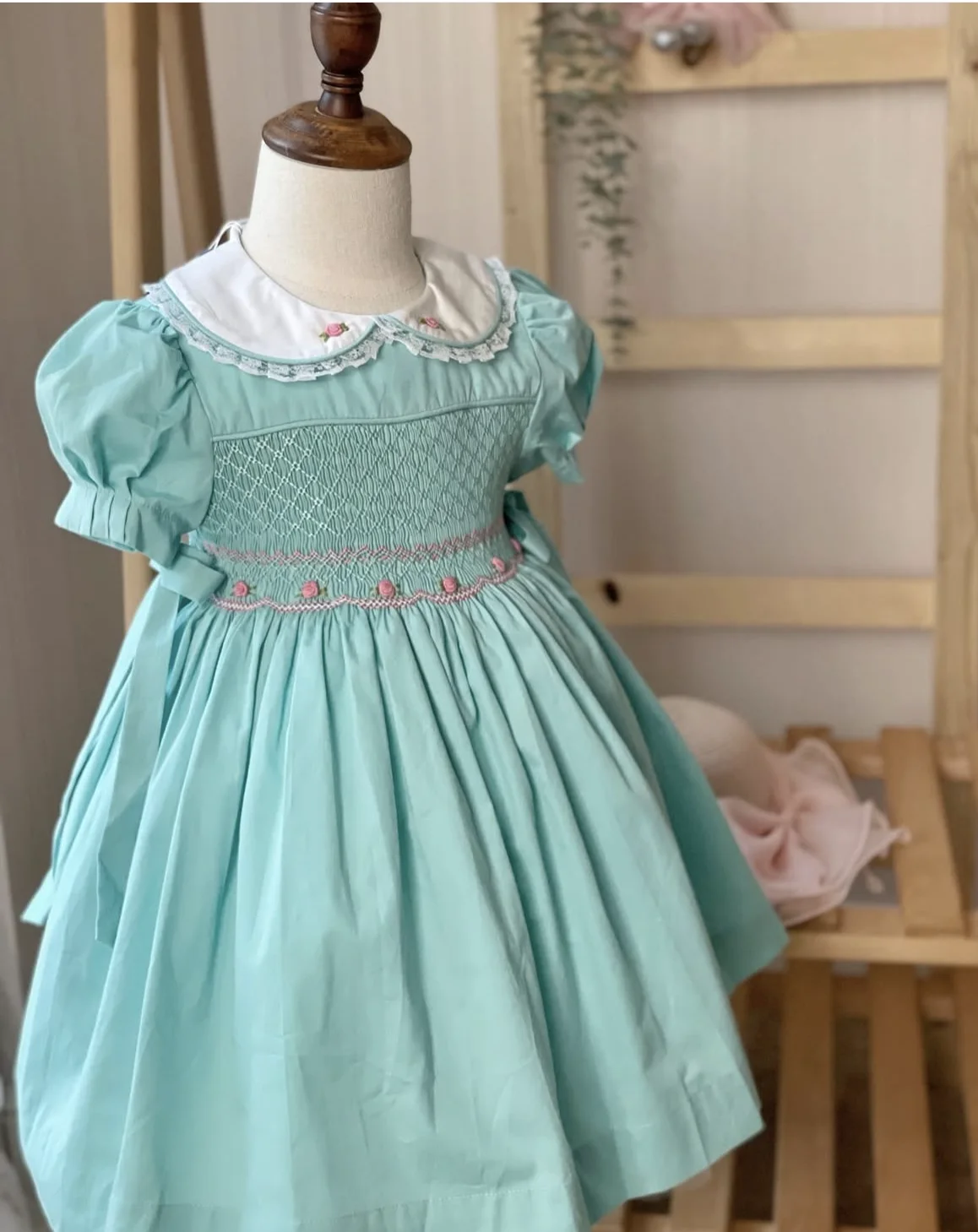 Baby Girl Summer Pink Flower Handmade Embroidery Smocked Lake Blue Dress for Eid Birthday Party Holiday Photography Casual A36