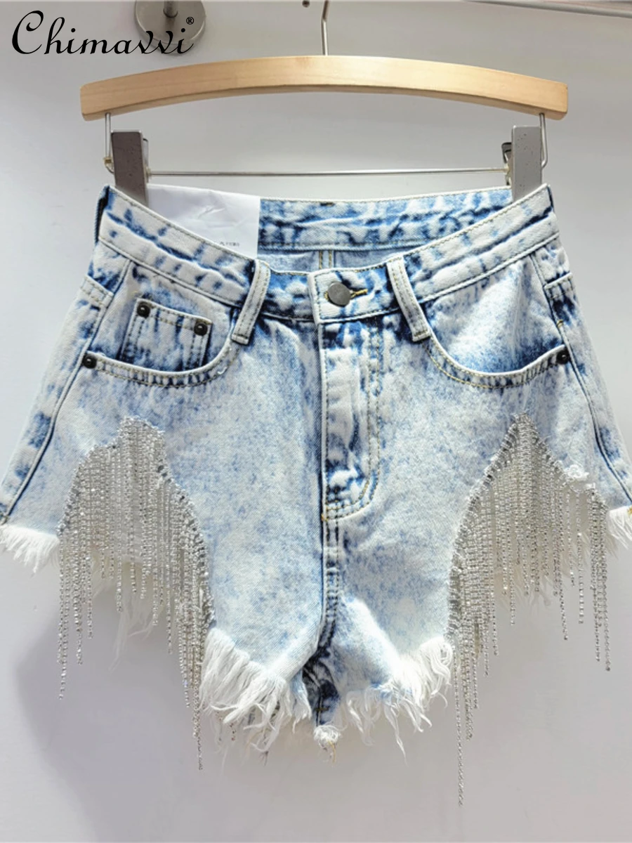 

Heavy Tassel Sparkling Rhinestones Chain Frayed Ripped Shorts 2024 Summer New Fashion High Waist A- Line Denim Hot Pants Women