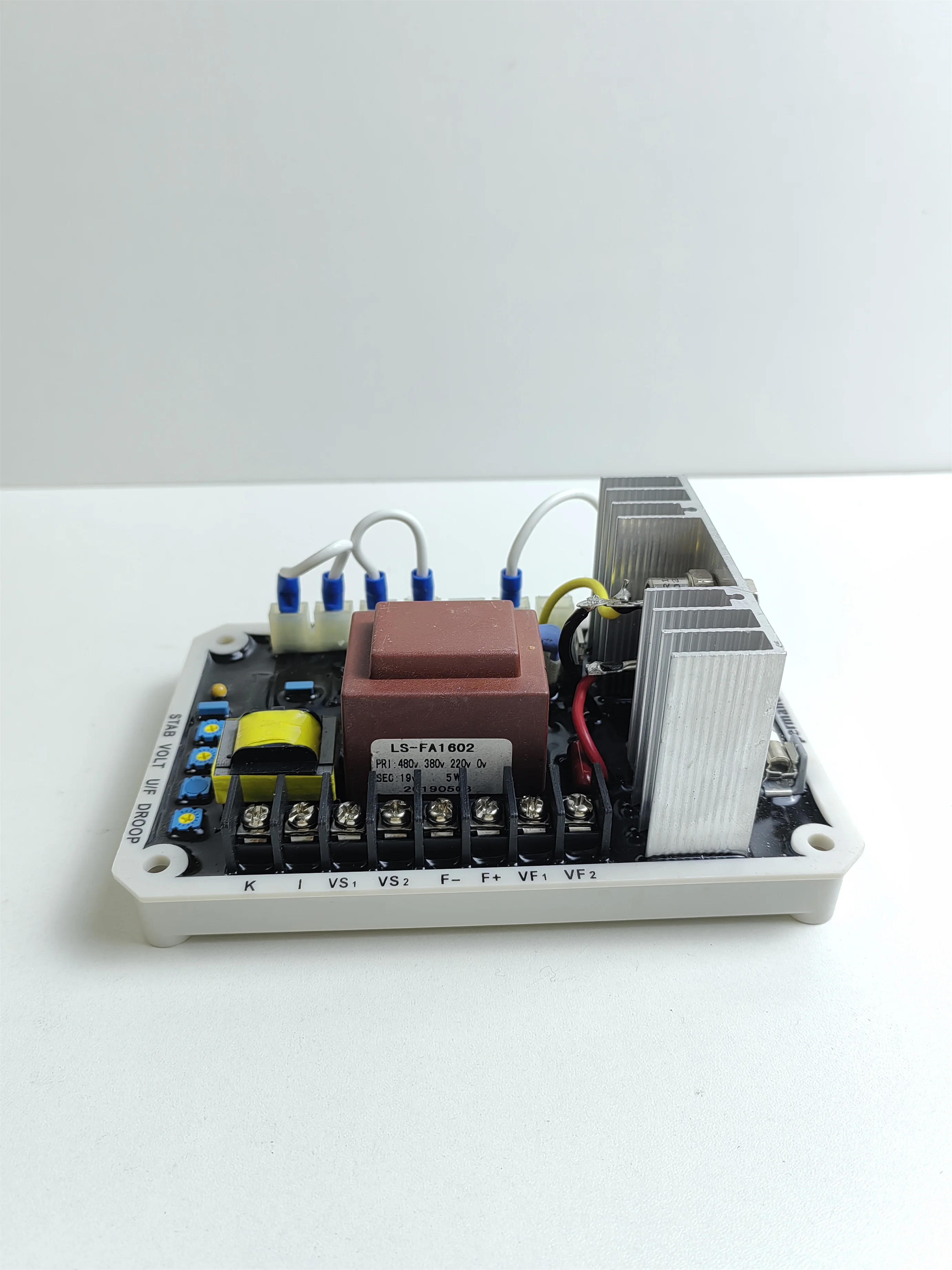 High Quality New AVR EA15A Brushless Diesel Generator Set Automatic Voltage Regulating Pressure Plate