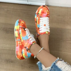 Spring and Autumn Women's Fashion 2023 Small White Shoes Women's Thick Sole Casual Shoes Colorful Painted Candy Sports Shoes