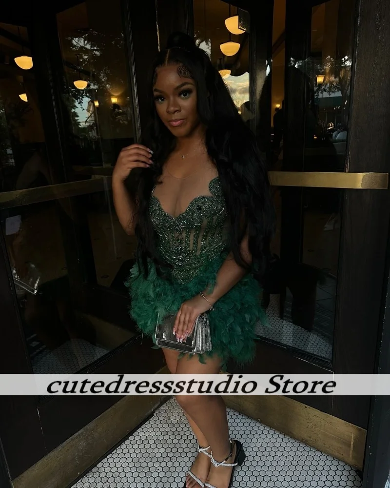 Exquisite Green Cocktail Dresses Luxury Sequins Feathers African Mini Birthday Party Dress For Women Prom Gowns 2025 Customized