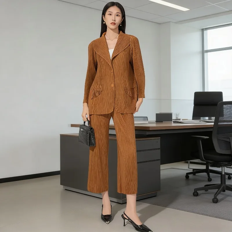 

Miyake New Women's Pleated Suit Professional Suit Commuting Versatile Casual Suit Cardigan Over Straight Nine Pants 2-piece Set