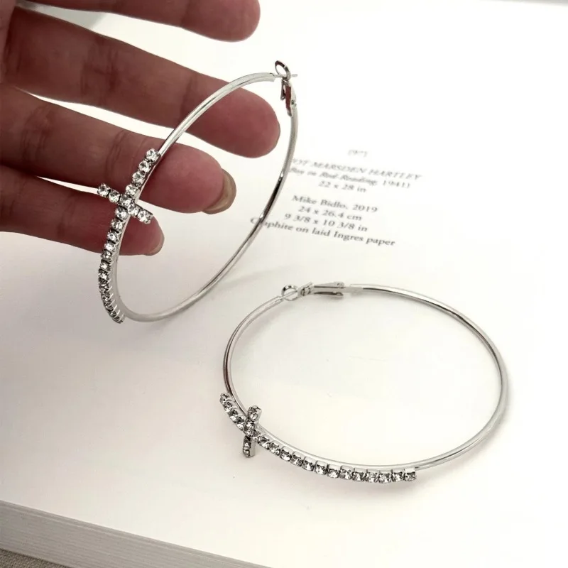 Thumbnail 2 - #35 Best Earrings to Buy In 2026