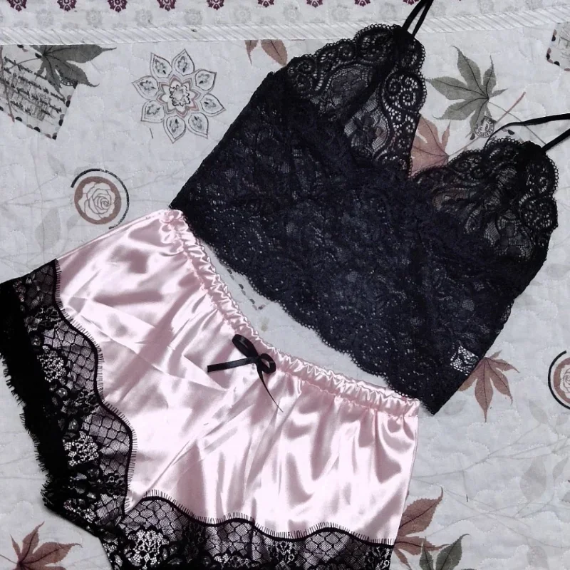 Casual Pajamas Set for Women Sleepwear Sexy Lingerie Lace Silk Crop Tops and Shorts Sets 2 Pieces Nightwear