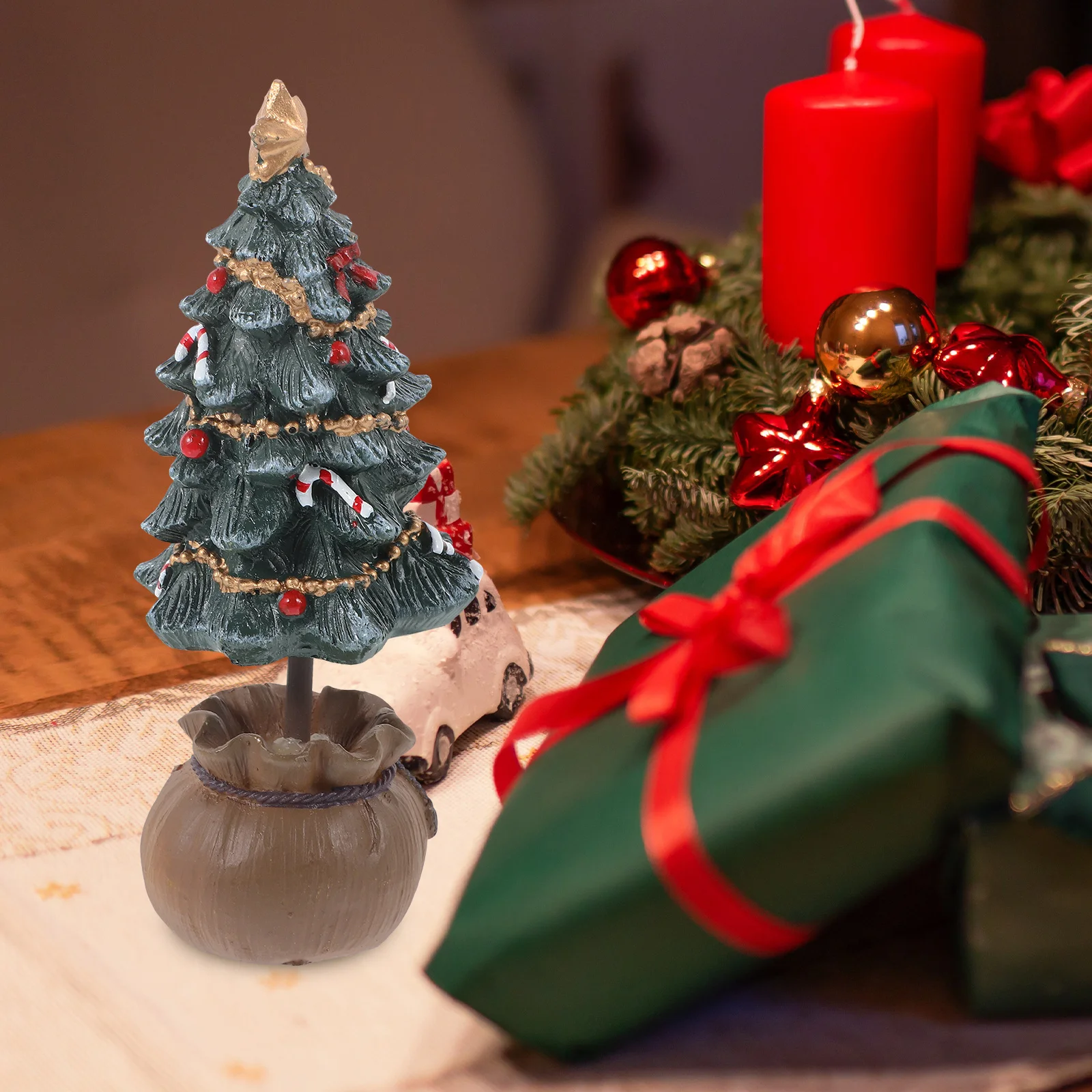 

Christmas Tree Decorations Mini Pine Tabletop Craft Unique Lifelike Details Stable Base Perfect for Landscape Decoration