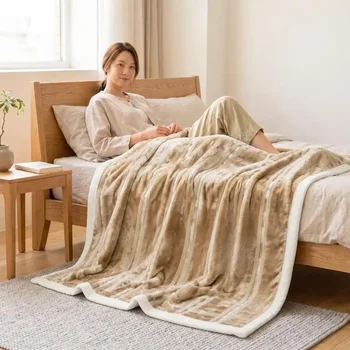 Cozy Golden Fleece Blanket 1