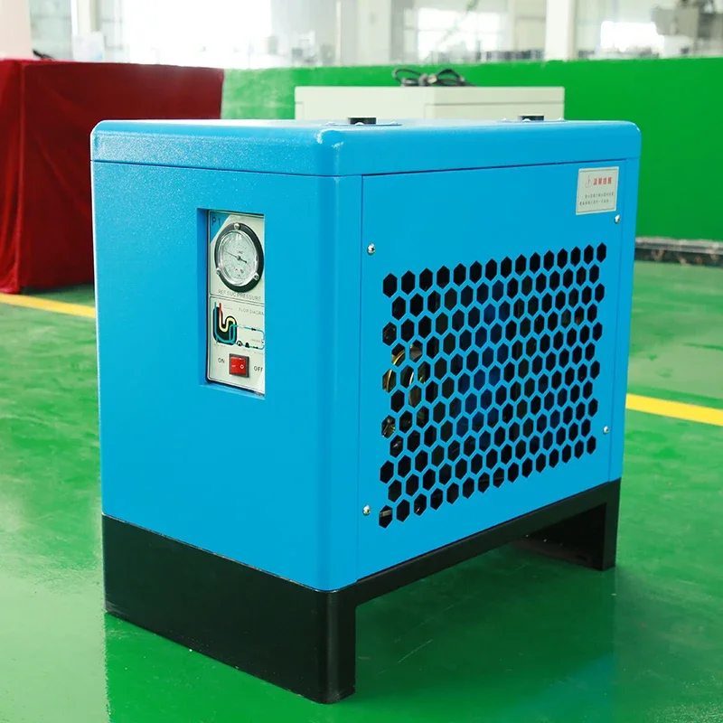 R22 124CFM 0.74KW Economic Air Cooled Refrigerated Dryer 220V Screw Air Compressor Core Components Pump Engine Motor PLC