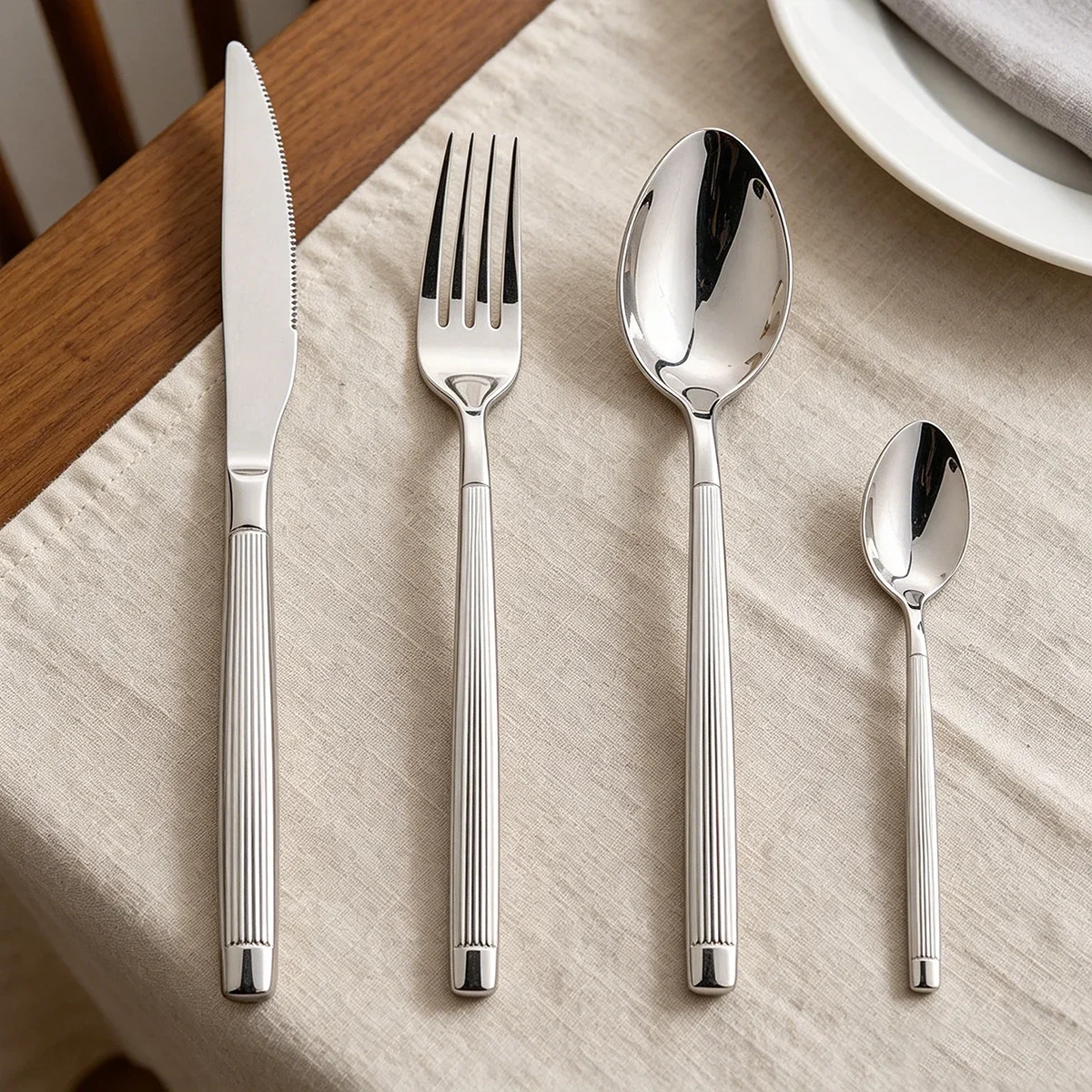 4pcs Western Stainless Steel Tableware Knife Fork Coffee Spoon Cutlery Set Anti-slip Handle Dinnerware Kitchen Party Flatware