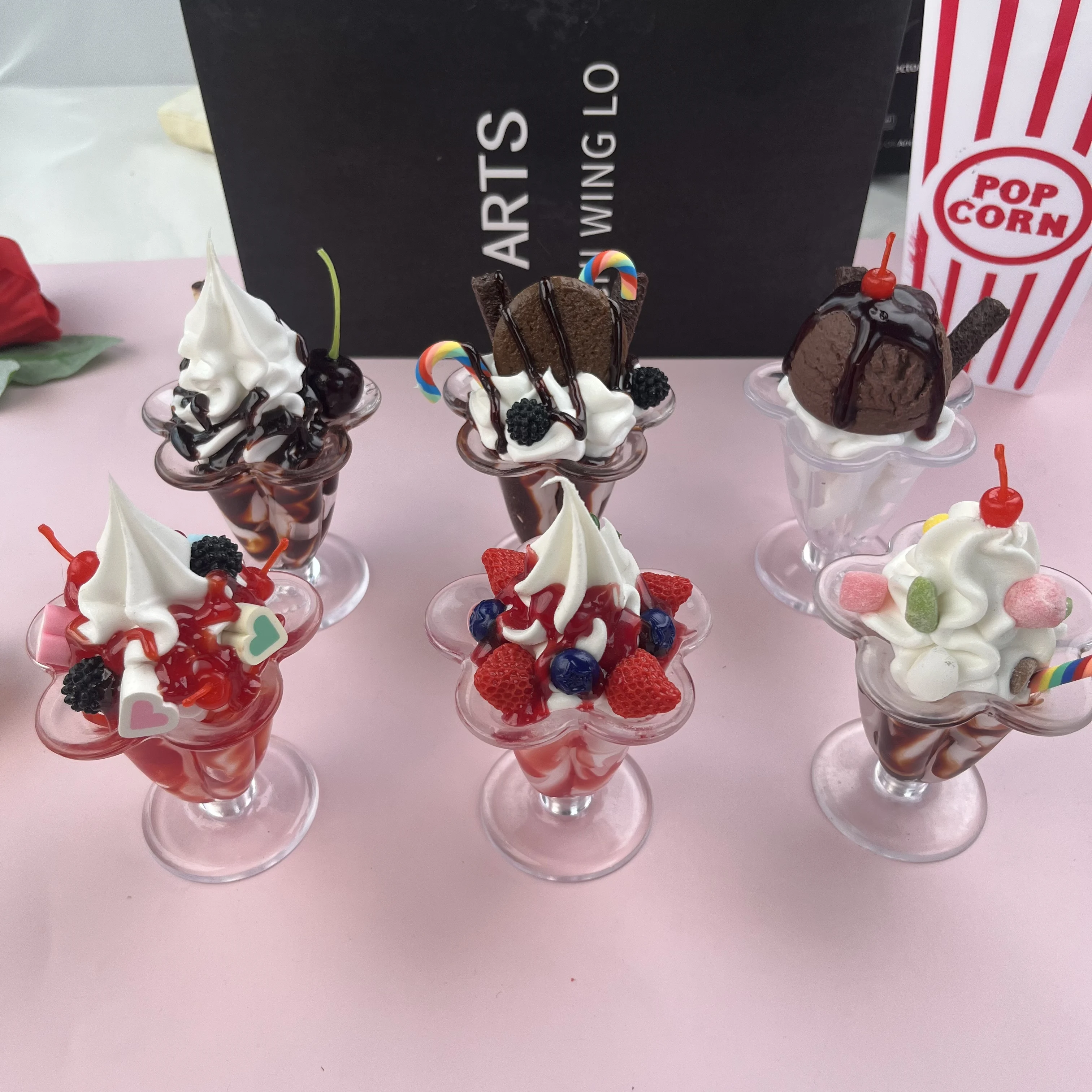 1Pc Simulation Ice Cream Model Fake Sundae Cup Dessert Ornament for Home Kitchen Shop Window Display Photography Props Party De