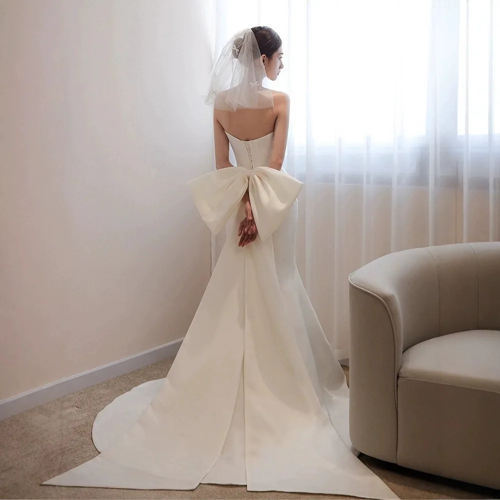 Robes de mariée sirène coréennes simples, dos nu, avec traîne de balayage, avec nœud, robes de bal de mariage pour femmes, personnalisées