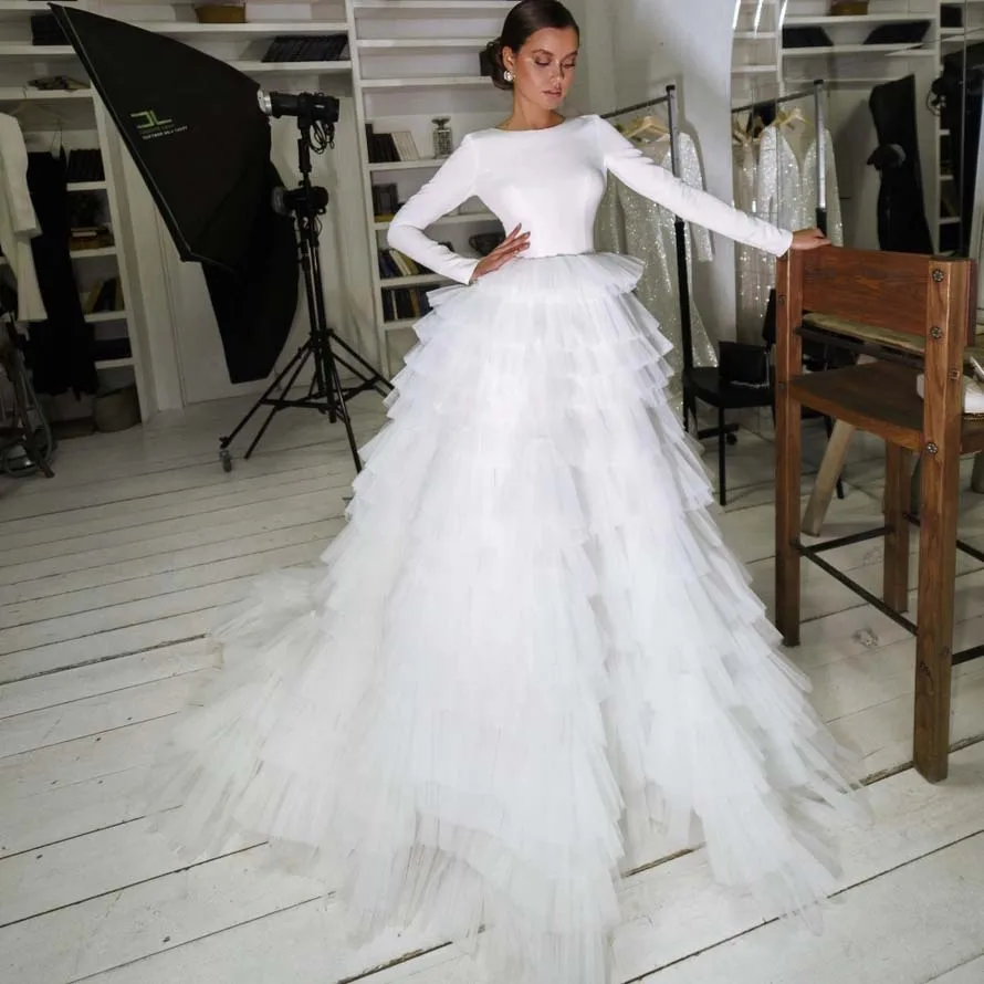 

Dreamlike Pure White Fluffy Tiered Bridal Tulle Skirts Puff Floor Length Long Women Tulle Skirt Custom Made Mesh Maxi Skirt