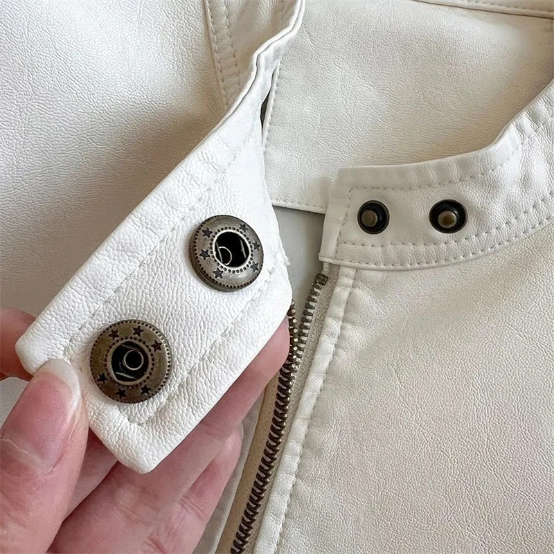 オールマッチカジュアル PU ショートレザージャケット 2025 新作春秋オートバイ服レトロファッション女性コート白黒生き抜く