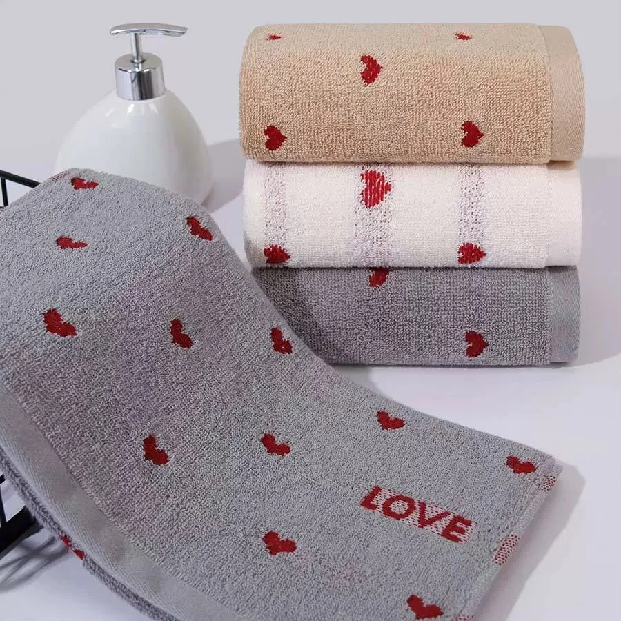 Soft Absorbent Quick-Dry Cotton Face Towel with Heart Pattern - Household Bathroom Towel for Washing, Reusable Fingertip Towels