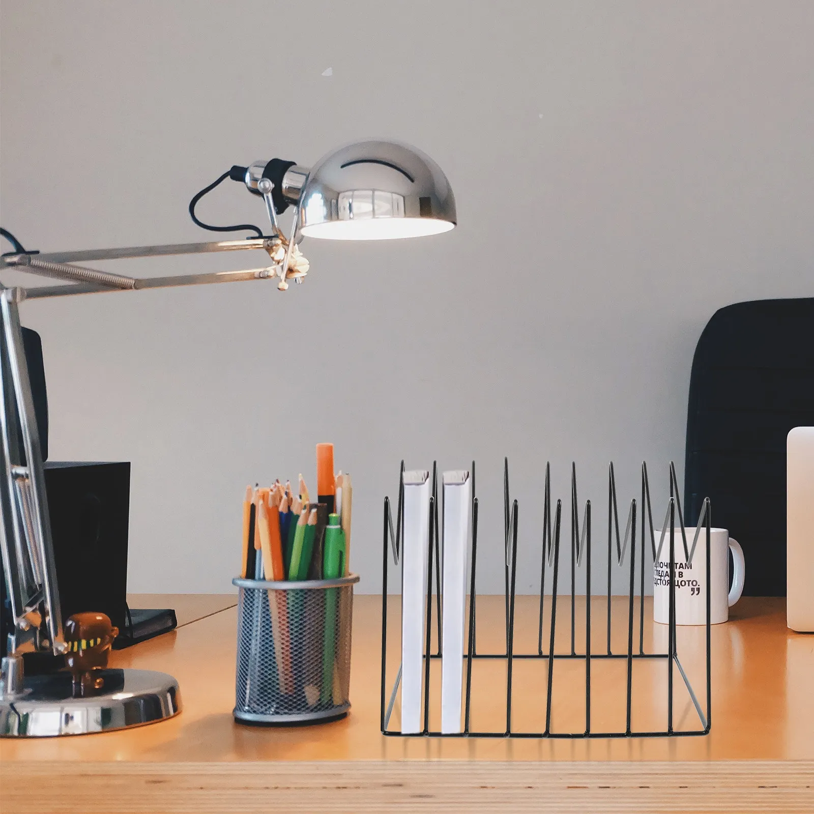 

Iron Art Bookshelf Large Capacity Vinyl Record Holder Floor Standing Magazine Display Rack For Home Office Entryway