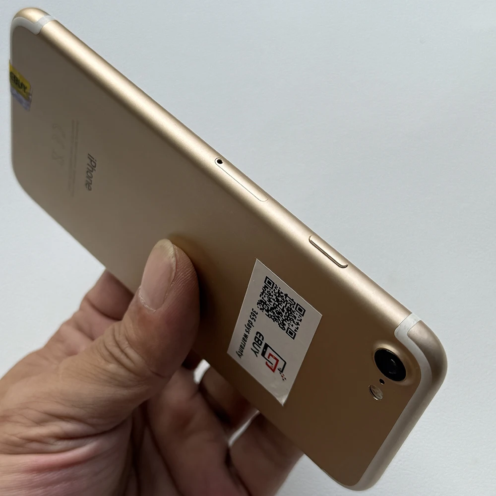 هاتف Apple iPhone 7 الأصلي بسعة 32 جيجابايت/128 جيجابايت/256 جيجابايت ROM 4G LTE هاتف محمول بشاشة 4.7 بوصة يعمل باللمس وبصمة الإصبع والهواتف الذكية غير مقفلة 90% جديد