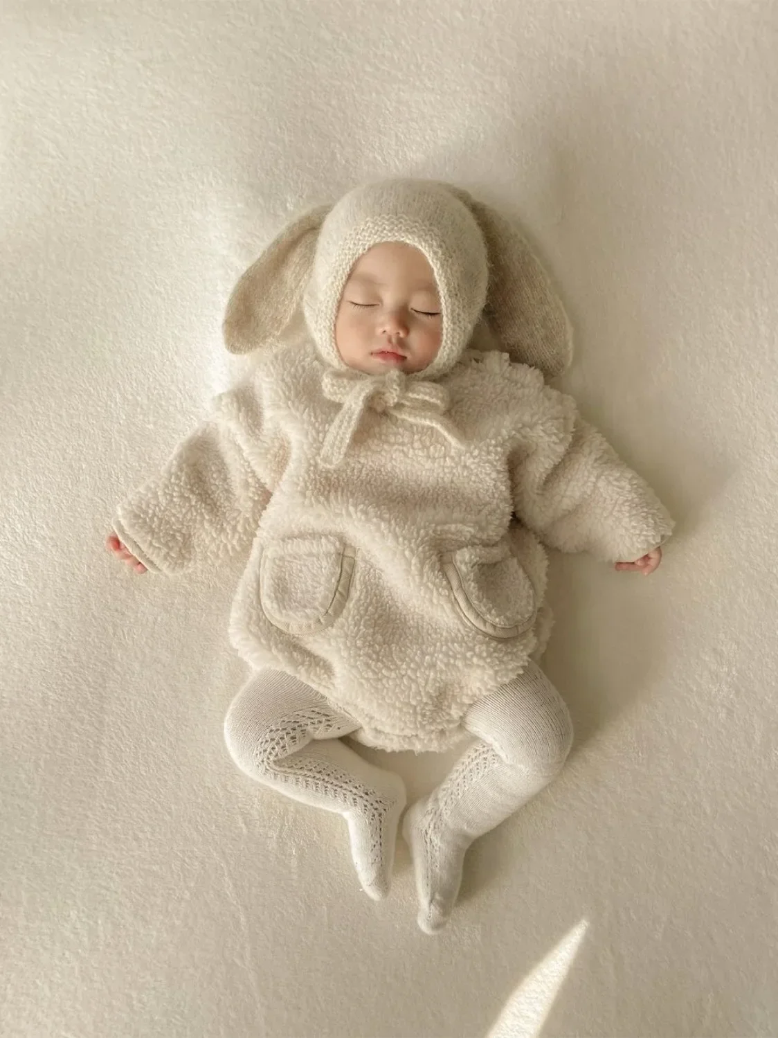 Autumn Winter New Baby Warm Double-sided Velvet Romper Girls Pocket Bodysuit Boys Beige Apricot Jumpsuit Kids Clothes no hat